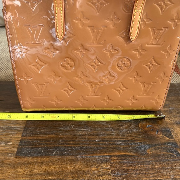 Louis Vuitton Vernis Catalina BB Small Hand Bag! Used Twice! - Picture 13 of 16